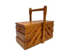 HordokTolgyfabol Kis ékszerdoboz 26x16x24 cm