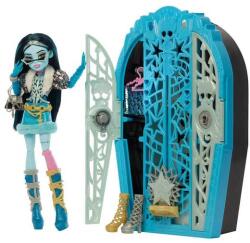 Mattel - Monster High - Szörnyen jóbarátok titkai - Rémes nyomozás - Frankie (JBG81) (JBG81)