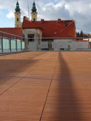 Woodlook WPC parketta csempe 1 m2 30x30 cm lapokból Fahatású barna Merbau Woodlook burkolat