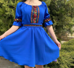 Ie traditionala Rochie Traditionala Trandafira