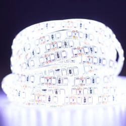 Lumileds LED szalag szalag 12V 48W 600LED 2835 hideg IP65 8mm 5m (LEDTASMI1366)