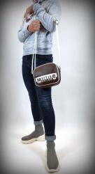 MUSTANG Boston kis fekvő válltáska-barna-fehér 45.107301