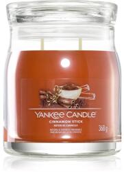 Yankee Candle Cinnamon Stick ароматна свещ Signature 368 гр