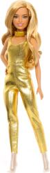 Mattel Fashionistas Petite în combinezon auriu - 65 de ani (HRH19) (HRH19) Papusa Barbie