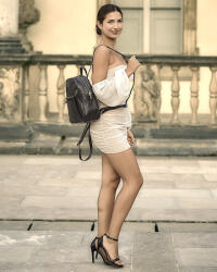 Marco Mazzini Kis női bőr hátizsák zsebekkel | fekete