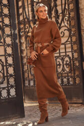 Makadamia Kötött ruha garbóval és zsebekkel S105 | barna