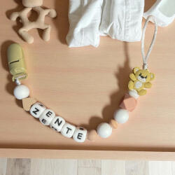  Egyedi neves cumilánc - bézs maci (0810_bezs_maci)