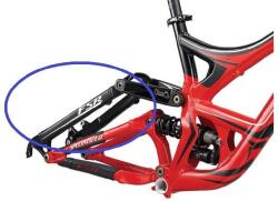 Specialized Demo 8 támvilla, IS fékkonzol, ejőpapucsos, alumínium, fekete