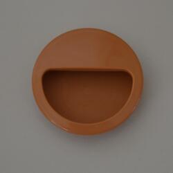 AT Süllyeszthető, barna színű, műanyag bútorfogantyú (SU03)