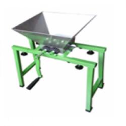 MUTA Kézi gyümölcsdaráló garattal 7 L lábakon álló gyümölcsmalom