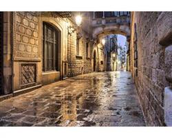 DIMEX ART Самозалепваща се флизелинова фототапета древна улица 375 x 250 см