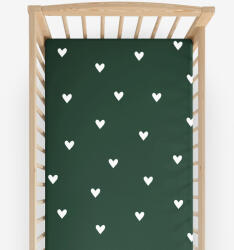 Goldea gyermek körgumis pamut lepedő kiságyba - szívecskék, sötétzöld alapon 70 x 140 cm
