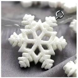  Fehér csillámos hópihe, akasztható. Mérete: 18 mm