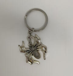  Kulcstartó - ezüst színű pók mintával