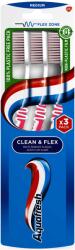 Aquafresh Periuţă de dinţi Clean & Flex, Trio pack