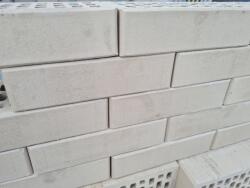 BCT Caramida GRI AGAT M200 pentru Fatade, Garduri, Gratare (250x120x65) (AGAT-M200)