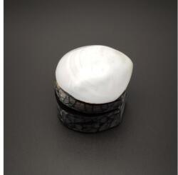 R. M. ékszer Fehér kagyló ékszertartó doboz ékszerekhez ajándékhoz 5-6×6 cm (026024)