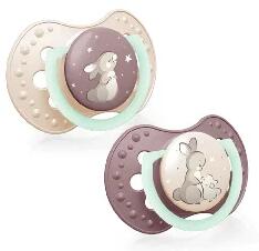 Canpol Central Europe, S. r. o Canpol Central Europe, S. r. o. : LOVI Dinamikus nyugtató cumi NIGHT and DAY 18hó+ 2db lány (22/916GIRL)