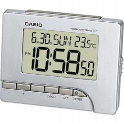 Casio ébresztőóra ezüst színű, 9, 6 cm (DQ-747-8E)