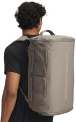 Under Armour TRIUMPH hátizsákként is hordható, két zsebes közepes sporttáska-Mogyoróbarna UA1384664-200 - borond-aruhaz