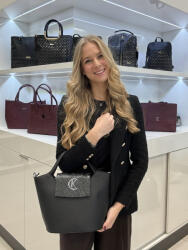 Karen rostbőr táska 9420 fekete virág