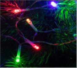  Kül és beltéri elemes fényfüzér, piros színben, 50 LED (SM 67)