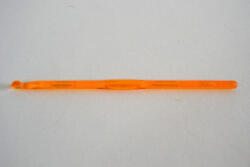  family horgolótű áttetsző ' buborékos' műa. fej. : 5mm h. : 14cm pvc tasakban