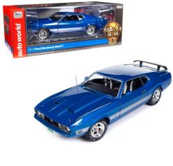 1973 Ford Mustang Mach 1 kék Glow modellautó 1: 18