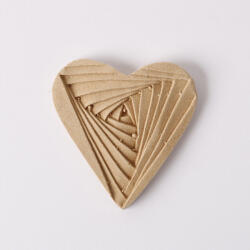  Hőre lágyuló fa díszítőelem - Szív 5*6cm 43374 (43374)