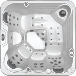 VitalSpa Madiera jakuzzi