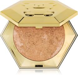 I Heart Revolution Honey Bear Pudra compacta ce ofera luminozitate 5 g