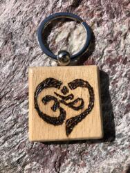 Kulcsatartó - Om mantrával