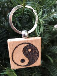 Fa kulcstartó Jin-Jang