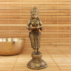  Lakshmi álló szobor - Sárgaréz - 14 cm