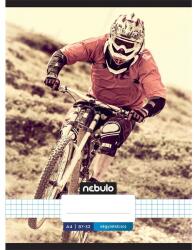 Nebulo Nebulo Xtreme A4 87-32 tűzött kockás füzet (NR-XM-A4)