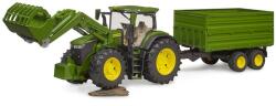 BRUDER John Deere 7R 350 traktor homlokrakodóval és tandemtengelyes billenő pótkocsival Ajánlott 3-14 éves korig fiúknak (06904)