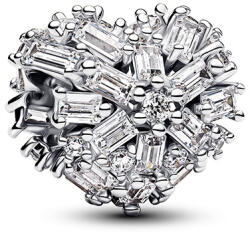 Pandora Szikrázó szív charm - 794240C01 (794240C01)
