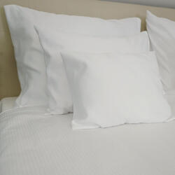 Czinger Home Elegáns csíkos poliészter szatén ágyneműhuzat - 100% PE - áthajtós - 3 db-os szett - 130 gr/m2 - csomagos 5 db/csomag (SZD0019-SZ-5)