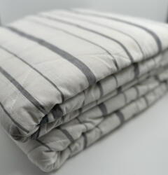 Infiniza Szürke - fehér csíkos színű steppelt ágytakaró 235x250 cm