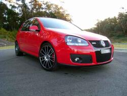 VW Tornado Red LY3D festék 1 liter (VW elsődleges szín) (VW-LY3D-TORNADORED)