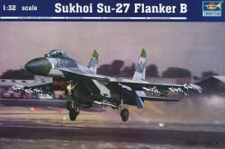 Trumpeter 1/32 Sukhoi Su-27 Flanker B vadászgép modell (02224)
