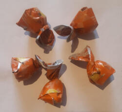  Brandy-narancs izű krémmel töltött függelék 1 kg