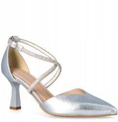 Kotyl Esküvői magassarkú cipő csillogó csíkokkal Kotyl 3713 Ezüst 39 (KOTYL 3713 SREBRNY LICO (srebrny))