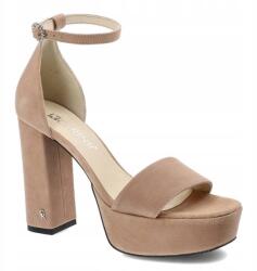 Carinii Bézs Színű Szandál Carinii B8846-S37 MÉRET40 (B8846_-S37-000-000-F73 Beż)