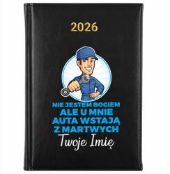 FunnyCase Könyvnaptár 2026 Nálam Autók Feltámadnak Fekete Ajándék Minták (Kalendarz Czarny U MNIE AUTA ZMARTWYCHWSTAJĄ)