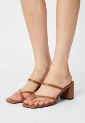  B12119 *rubi Magassarkú Flip-flop Papucs 38-AS (38098)