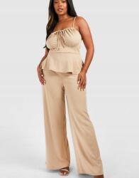 Boohoo Bézs Klasszikus Fodros Vállpántos Overál Boohoo 44-ES