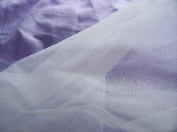  tüll dekoranyag fehér (1, 5 m *50 m)