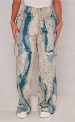 Prettylittlething Szürke Cargo Nadrág Moro Nyomtatással Zsebekkel Prettylittlething 46