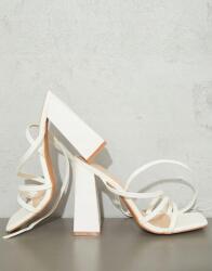  Fehér Klasszikus Magassarkú Szandál Öko Bőr Prettylittlething 40-ES (CMR9902)